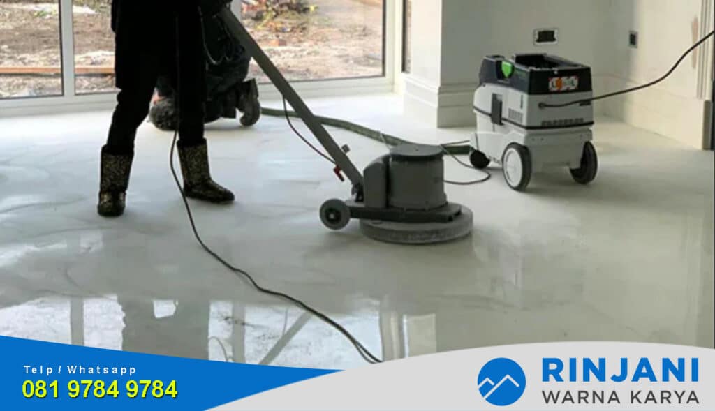 Ahlinya Membersihkan Noda Pada Lantai Epoxy